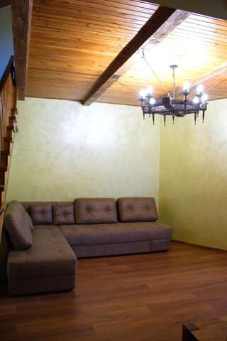 Мини-отель Smotrytska Vezha Каменец-Подольский Двухуровневый люкс-5